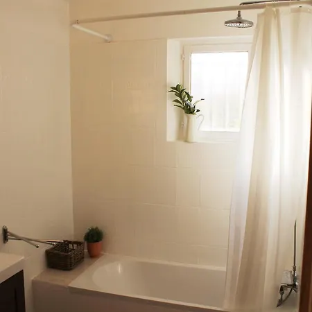 In Languedoc With Pool Near Historic Cities Villa